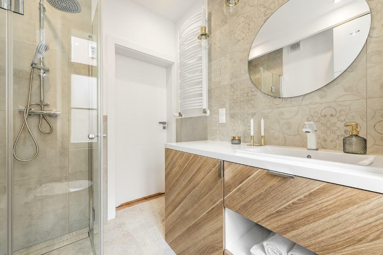 Bailey Apartment Gdansk Bagian luar foto